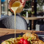 Zloty Horyzont Superior Glowny Budynek Z Basenem, Silownia, Grota Solna, Bawialnia I Restauracja Horyzont Smakow شقة شكلارسكا بوريبا