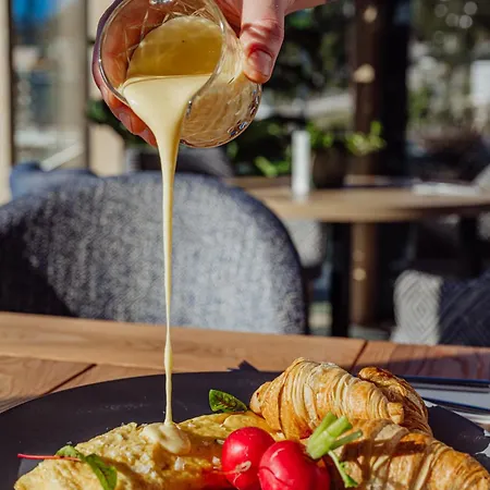 Zloty Horyzont Superior Glowny Budynek Z Basenem, Silownia, Grota Solna, Bawialnia I Restauracja Horyzont Smakow شقة شكلارسكا بوريبا