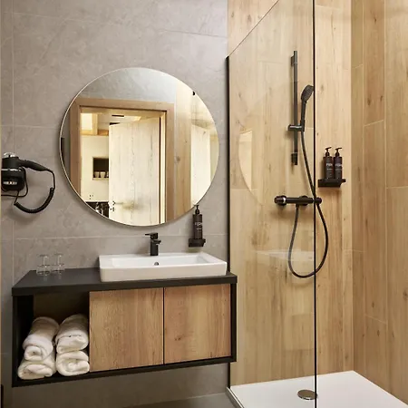 Złoty Horyzont Superior Główny Budynek Z Basenem, Siłownią, Grotą Solną, Bawialnią I Restauracją Horyzont Smaków