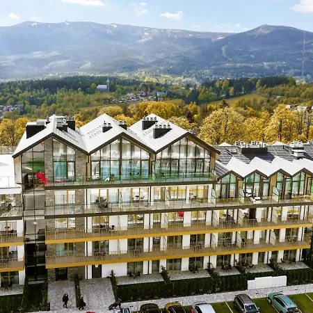 Złoty Horyzont Superior Główny Budynek Z Basenem, Siłownią, Grotą Solną, Bawialnią I Restauracją Horyzont Smaków Apartament Szklarska Poręba