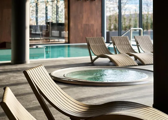 Zloty Horyzont Superior Glowny Budynek Z Basenem, Silownia, Grota Solna, Bawialnia I Restauracja Horyzont Smakow 아파트 스클라르스카포렘바