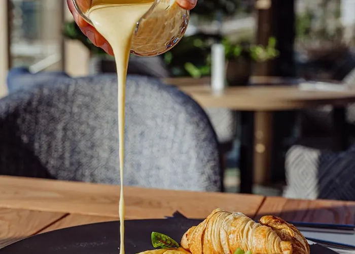 Zloty Horyzont Superior Glowny Budynek Z Basenem, Silownia, Grota Solna, Bawialnia I Restauracja Horyzont Smakow 아파트 스클라르스카포렘바