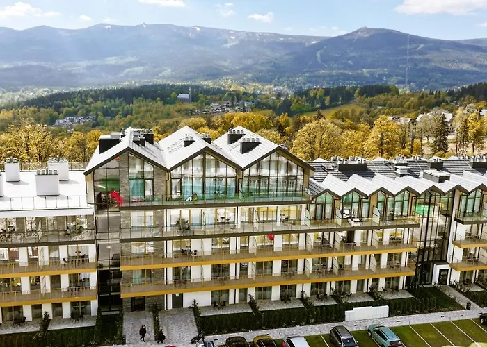 Zloty Horyzont Superior Glowny Budynek Z Basenem, Silownia, Grota Solna, Bawialnia I Restauracja Horyzont Smakow 아파트 스클라르스카포렘바